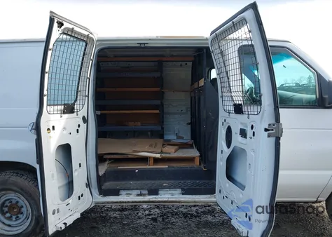 1997 Ford E-250 Standard z USA, uszkodzony, nr VIN 1FTHE24L8VHA72612